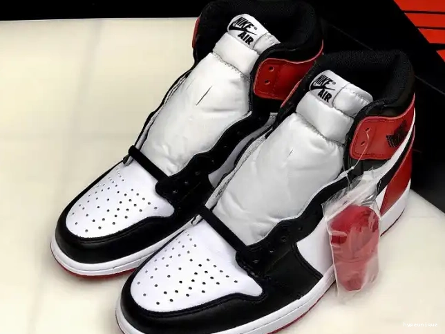 HYPE Toe 555088-125 Jordan Retro 1 Black Air 0419